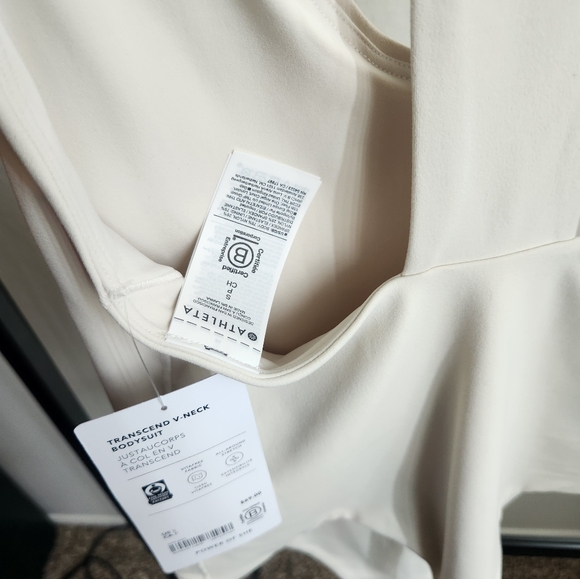 NEW w/tag Athleta Cream Women's Top - Picture 7 of 8
